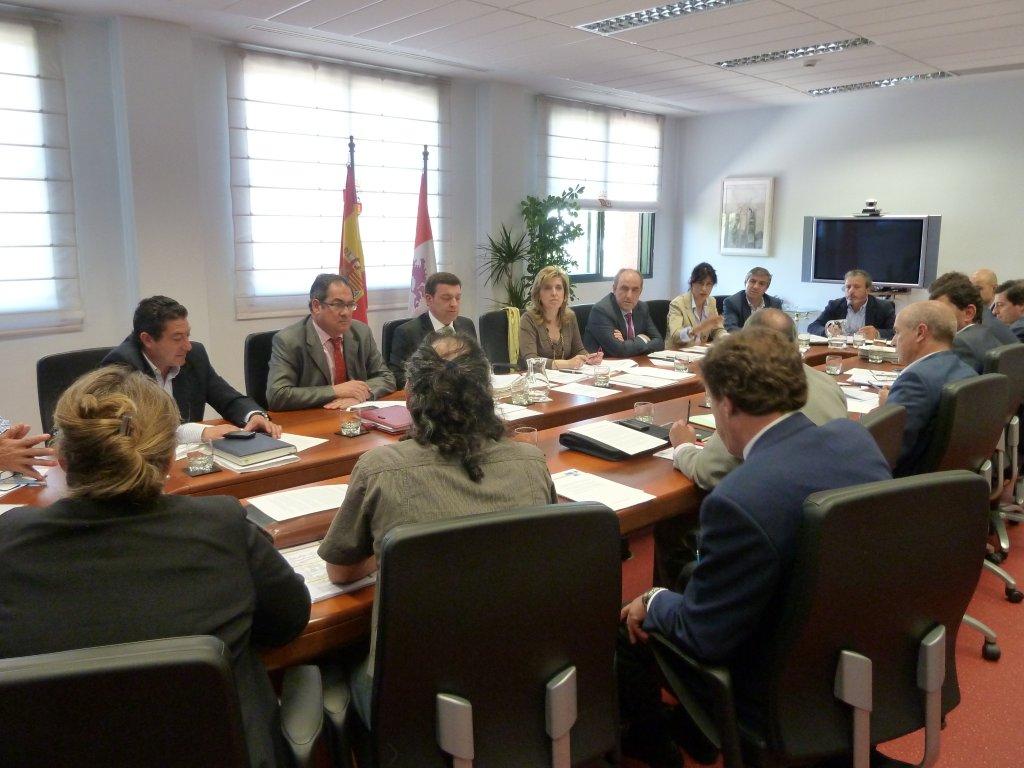 El PSOE de Burgos coincide con los sindicatos en que "la pol&iacute;tica de recortes no es el camino"