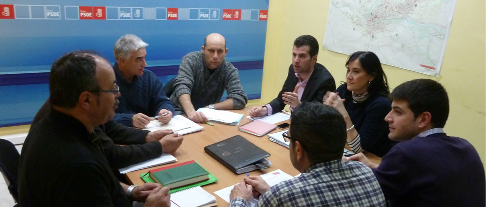 <div><br /></div><div>El PSOE denuncia que la Junta &ldquo;castiga al campo con recortes injustificables&rdquo;</div>