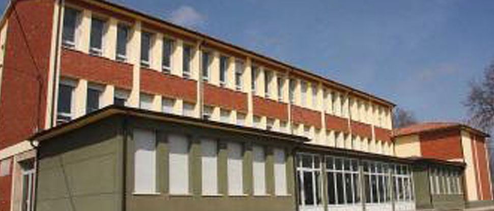 El albergue y centro de creación juvenil de Busto de Bureba, que se gestó durante el mandato socialista, se inaugurará el próximo 26 de abril El albergue y centro de creación juvenil de Busto de Bureba, que se gestó durante el mandato socialista, se inaugurará el próximo 26 de abril
