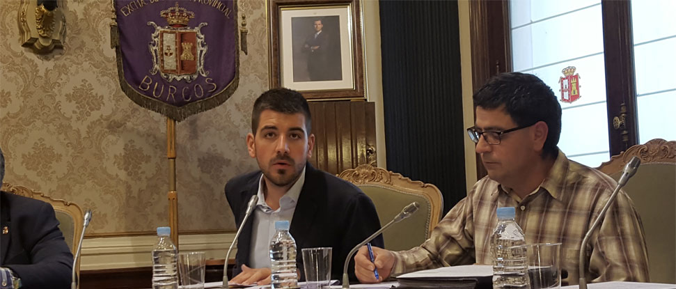 Aprobada por unanimidad nuestra propuesta para solicitar al Gobierno que no obligue a los Ayuntamientos a contratar tesoreros