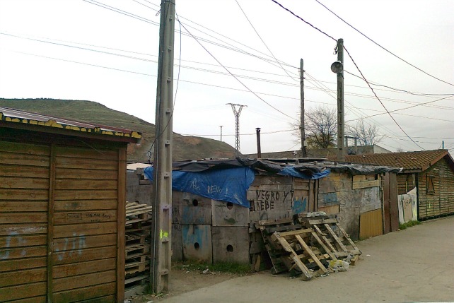 El PSOE reclama que la Junta proporcione vivienda digna a las familias de El Encuentro