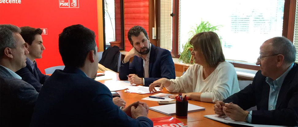 Urgimos de nuevo la bonificación al transporte pesado en la AP-1 y critican los planes sobre el paso del AVE por Miranda Urgimos de nuevo la bonificación al transporte pesado en la AP-1 y critican los planes sobre el paso del AVE por Miranda
