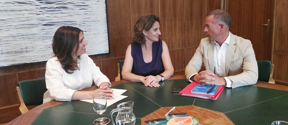 <div>Ander Gil y Esther Pe&ntilde;a trasladan a la ministra Teresa Ribera su preocupaci&oacute;n por la situaci&oacute;n de Garo&ntilde;a tras 6 a&ntilde;os de gesti&oacute;n del PP</div><div><br /></div>