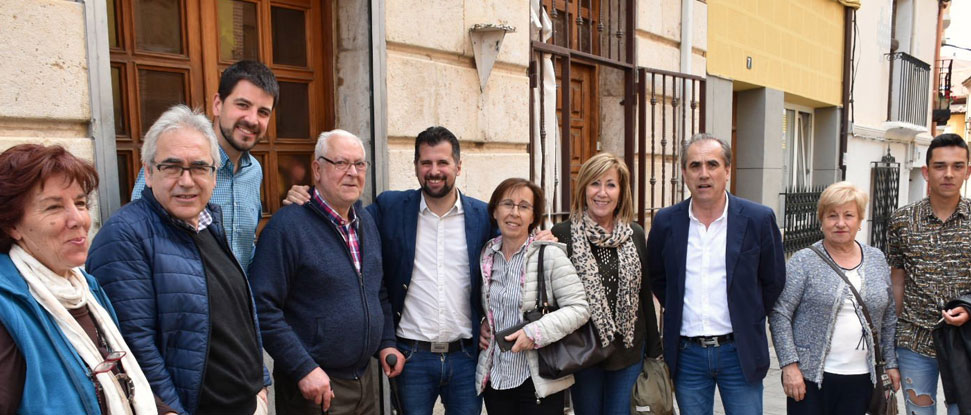 El PSOE de Roa exige al alcalde que anteponga los intereses de sus vecinos y vecinas a los de su partido El PSOE de Roa exige al alcalde que anteponga los intereses de sus vecinos y vecinas a los de su partido