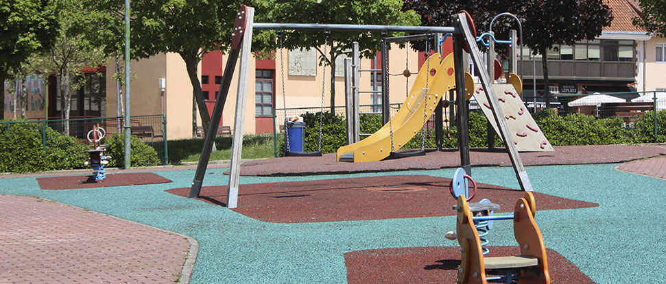 El PSOE registra una PNL en las Cortes para eliminar la obligaci&oacute;n de los ayuntamientos a desinfectar diariamente los parques