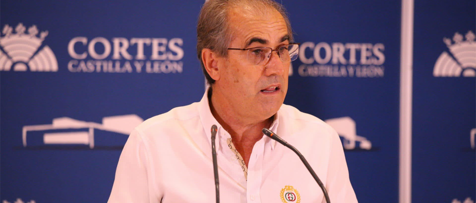 El PSOE denuncia que en la gesti&oacute;n e Ib&aacute;&ntilde;ez al frente de la Consejer&iacute;a de la Presidencia no hay nada nuevo bajo el sol salvo los fondos aportados por el Gobierno de Espa&ntilde;a