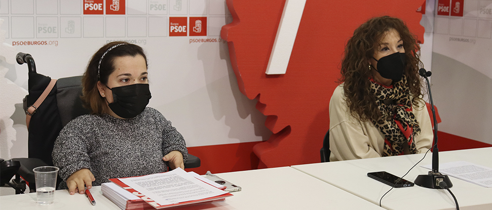 Jiménez y Frutos exigen a la Junta transparencia y priorizar los centros públicos para impartir la enseñanza de 2 a 3 años Jiménez y Frutos exigen a la Junta transparencia y priorizar los centros públicos para impartir la enseñanza de 2 a 3 años