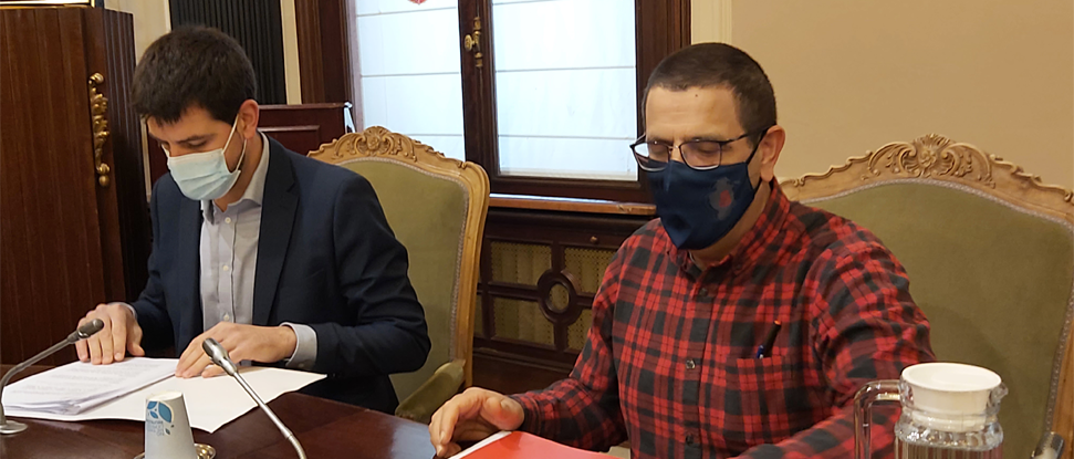 Jurado vuelve a pedir al equipo de Gobierno más diálogo y consenso para reducir la conflictividad laboral inaudita en la Diputación Jurado vuelve a pedir al equipo de Gobierno más diálogo y consenso para reducir la conflictividad laboral inaudita en la Diputación