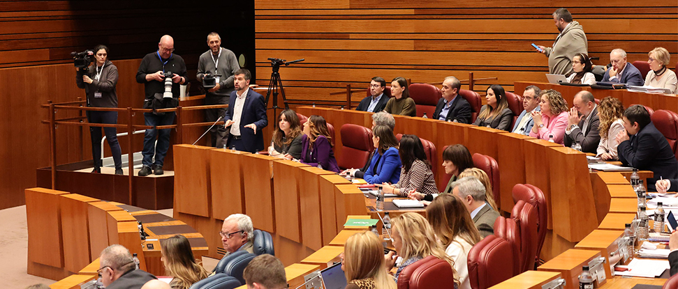 Las Cortes de Castilla y León aprueban la moción socialistas solicitando a la Junta un plan de impulso y mejora de la red de carreteras Las Cortes de Castilla y León aprueban la moción socialistas solicitando a la Junta un plan de impulso y mejora de la red de carreteras