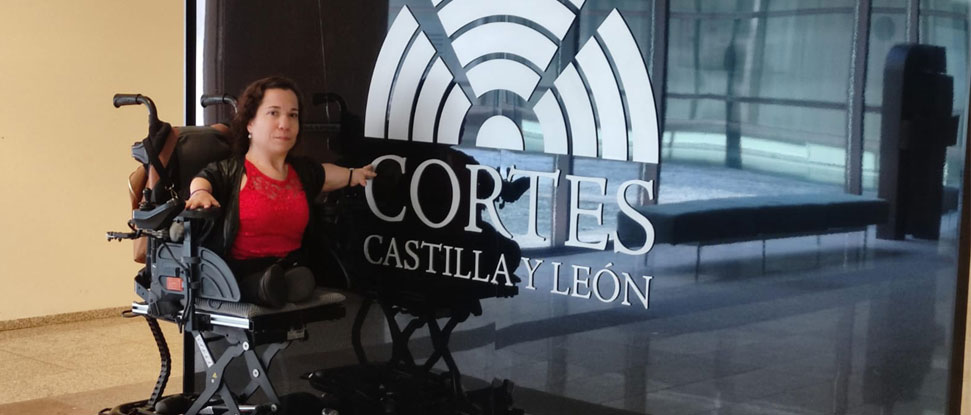 La procuradora Noelia Frutos presenta su renuncia en las Cortes de Castilla y León por motivos de salud La procuradora Noelia Frutos presenta su renuncia en las Cortes de Castilla y León por motivos de salud