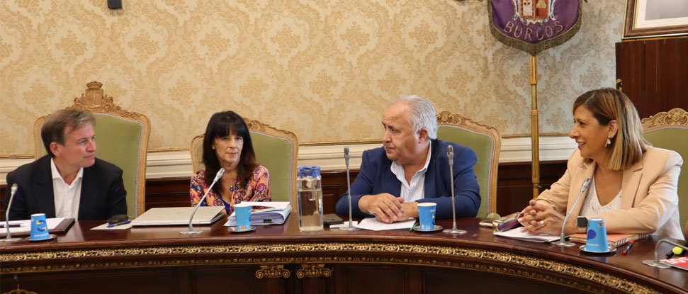 Barrio defiende una Diputación que blinde los servicios sociales y que recupere la inversión en los pueblos